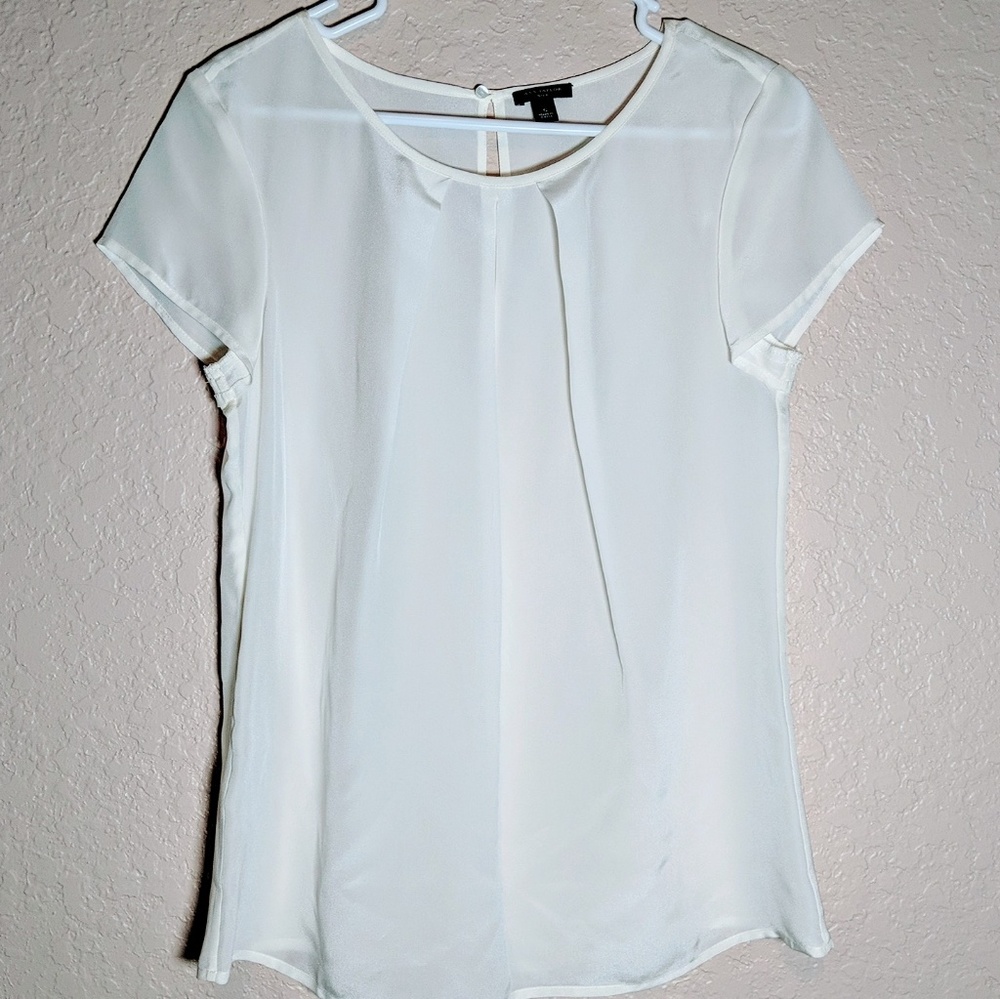 Ann Taylor ivory 💯 silk career blouse size Small